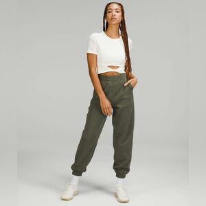 Lululemon Relaxed High-Rise Jogger in Carob Brown Size 4